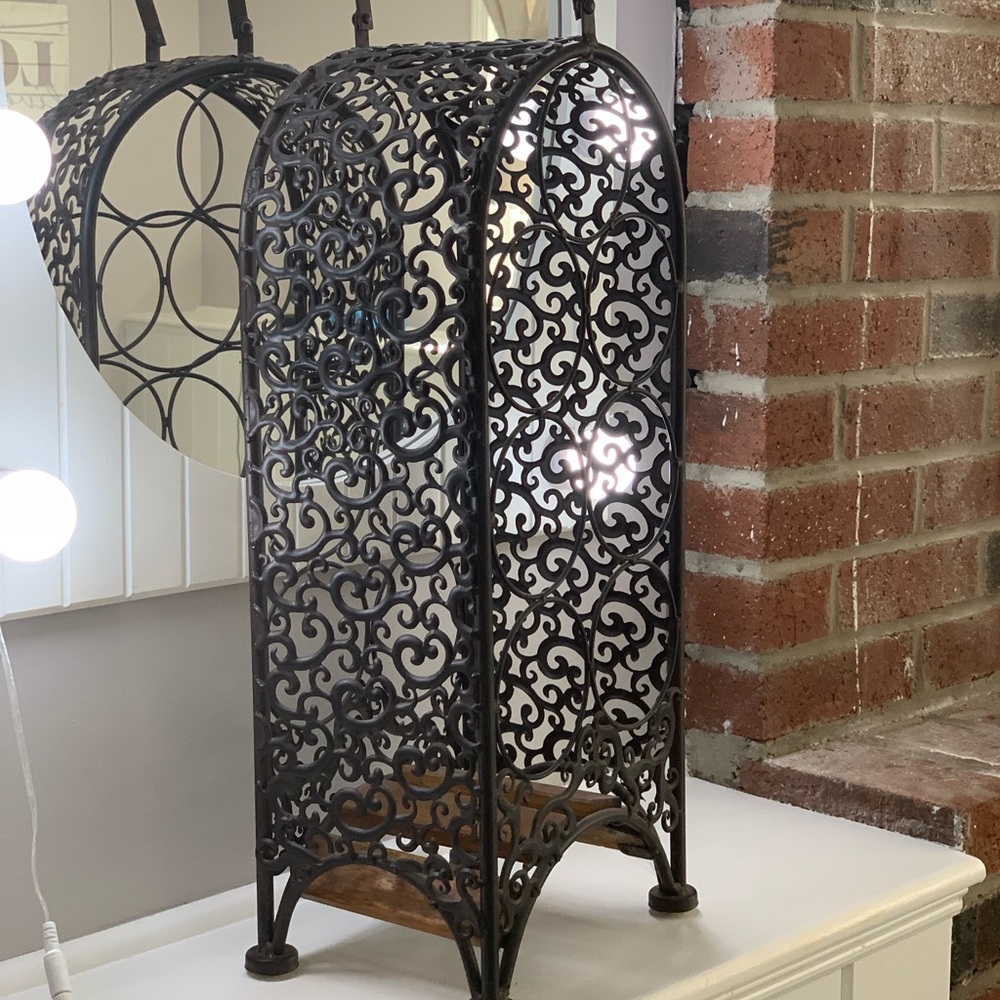 Metal and Wood design Wine wrack